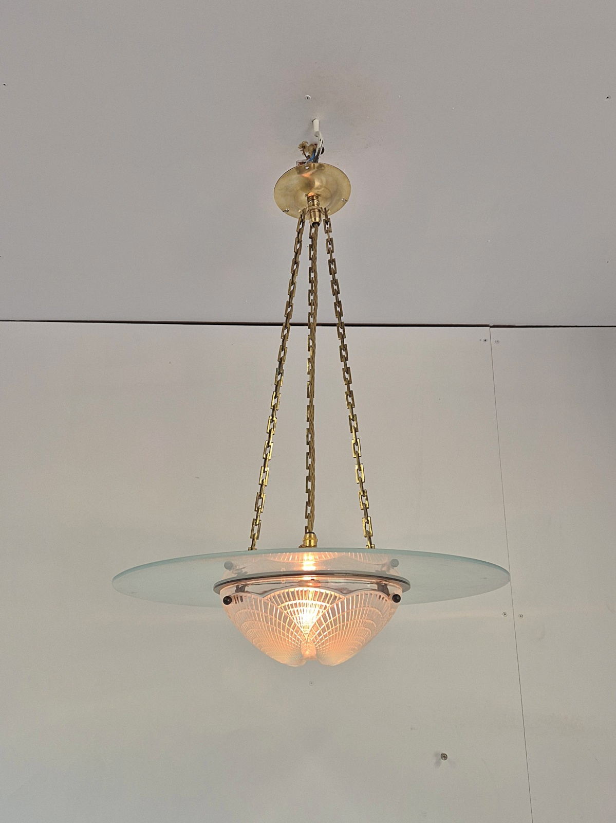 René Lalique | "Vase Coquilles" Plafonnier with Ring | France c.1925 - Image 2