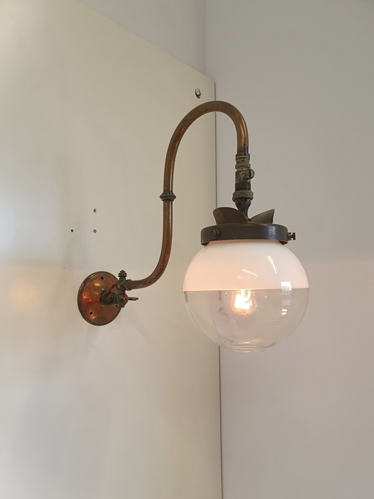 Unsigned | "Swan-neck" Gas Wall Light | England c.1890-1910 | SOLD - Image 4