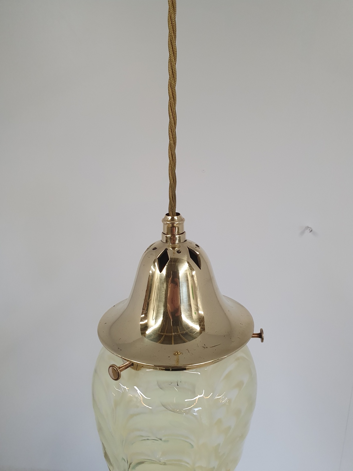 Possibly by Thomas Webb & Sons | Vaseline Glass Pendant | England c.1900 - Image 9