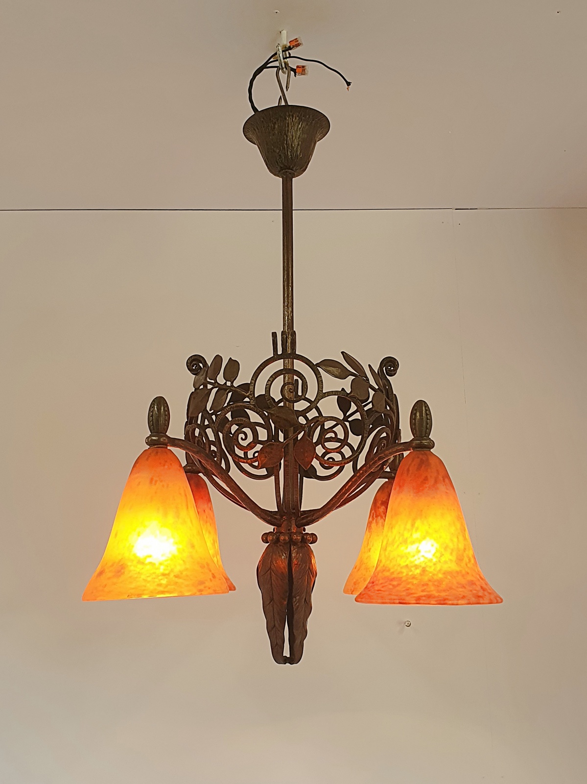 Edgar Brandt & Daum Frères | 4-Branch Wrought-iron Chandelier | France c.1920 - Image 2