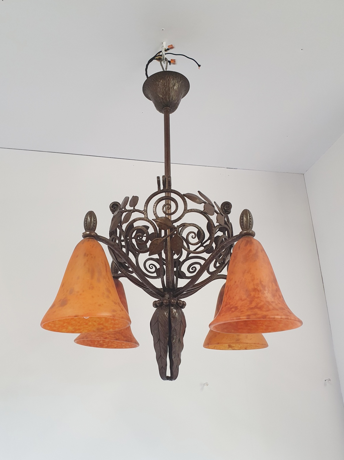 Edgar Brandt & Daum Frères | 4-Branch Wrought-iron Chandelier | France c.1920 - Image 7