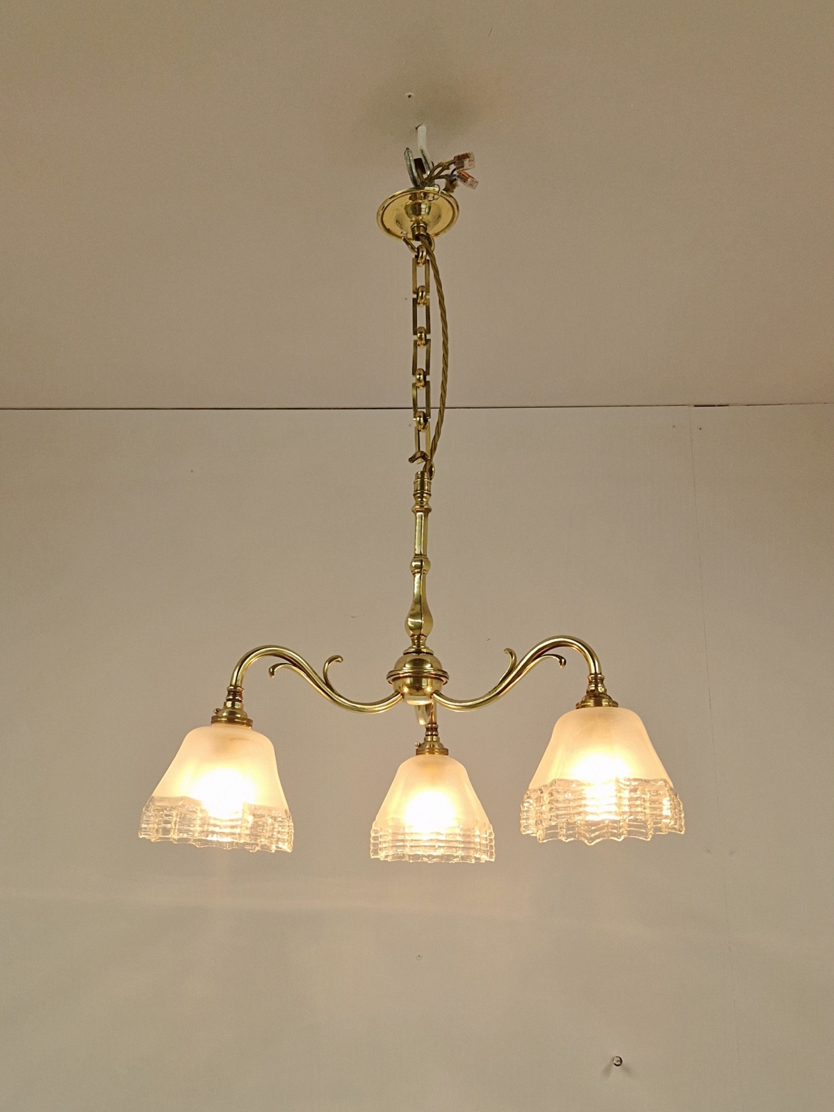 The General Electric Company (G.E.C) | Small Traditional Ceiling Fitting | England c.1920 - Image 2