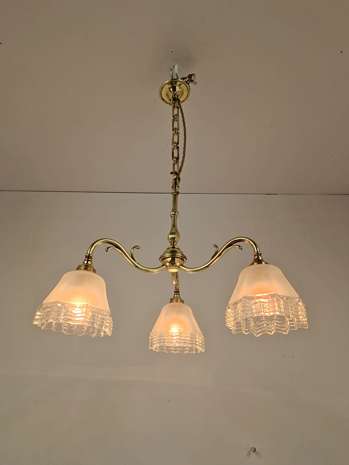 The General Electric Company (G.E.C) | Small Traditional Ceiling Fitting | England c.1920 - Image 4