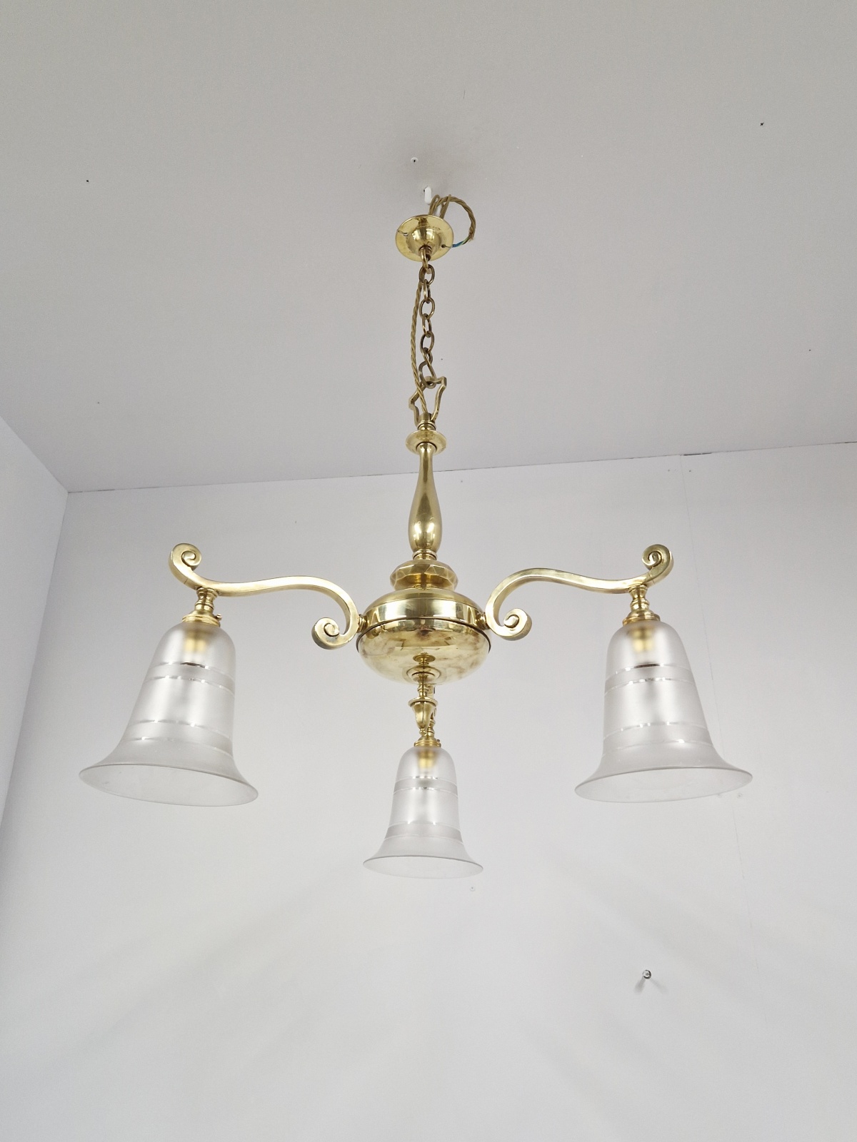 J & W.B.Smith Ltd, London & Glasgow | Traditional Brass Ceiling Fitting | England c.1925 - Image 5