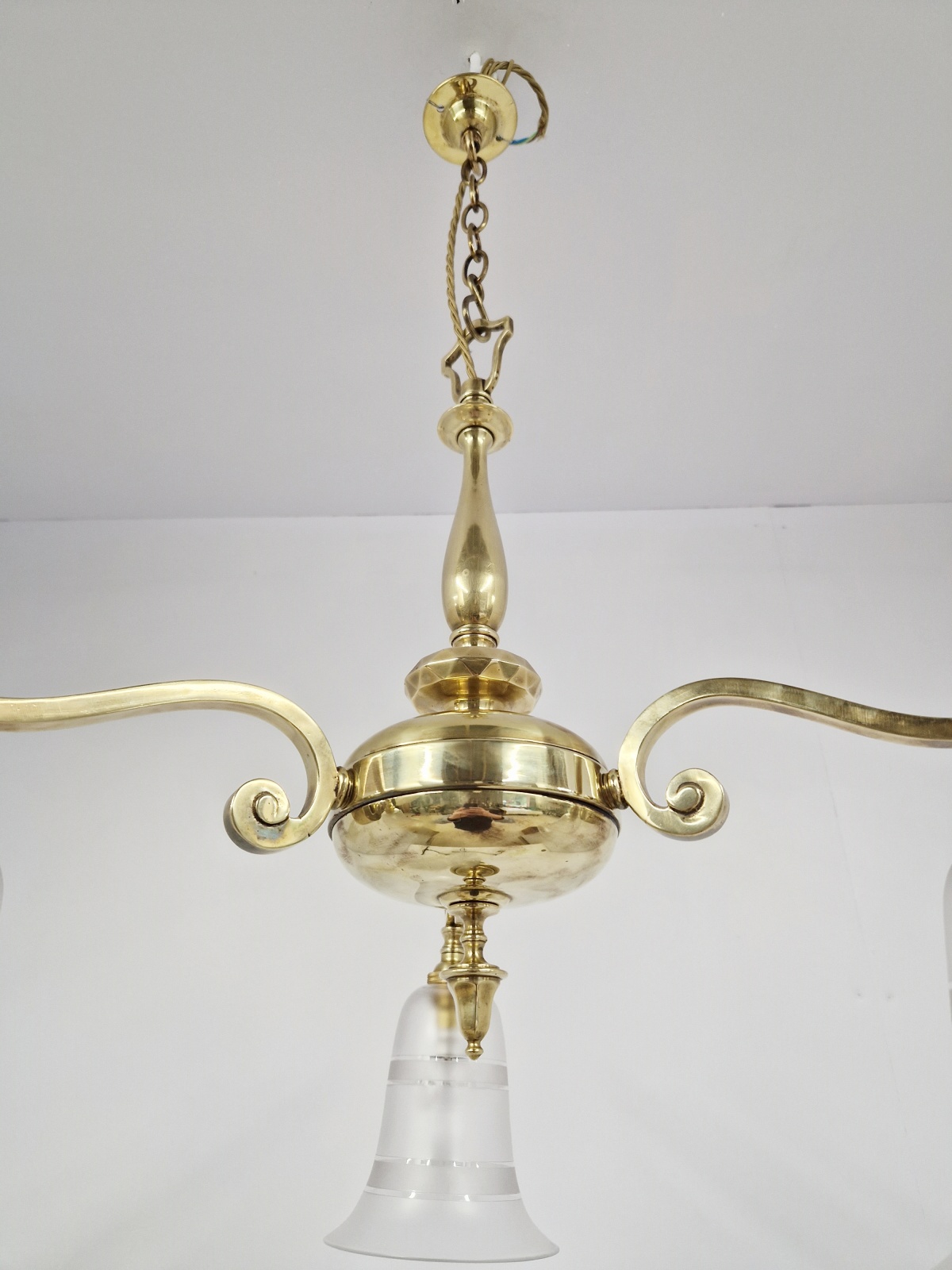 J & W.B.Smith Ltd, London & Glasgow | Traditional Brass Ceiling Fitting | England c.1925 - Image 9