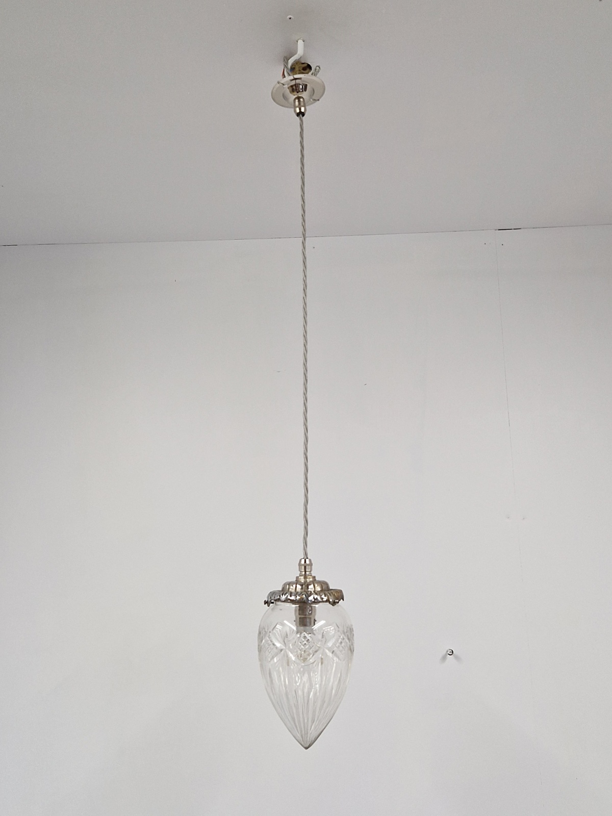 Unsigned | Cut-glass "Pineapple" Pendant Lampshade | England c.1905 | SOLD - Image 3