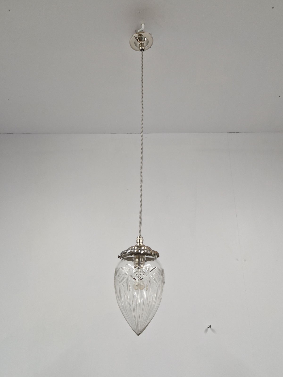 Unsigned | Cut-glass "Pineapple" Pendant Lampshade | England c.1905 | SOLD - Image 5