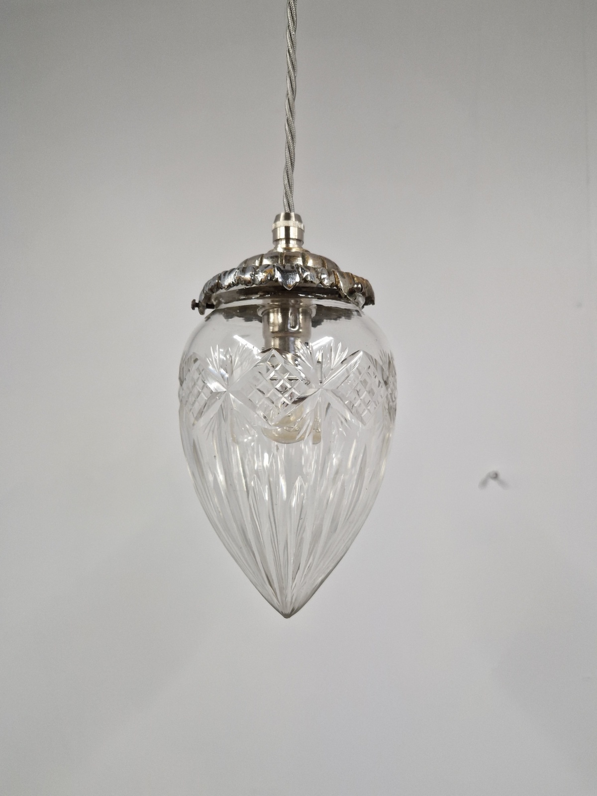 Unsigned | Cut-glass "Pineapple" Pendant Lampshade | England c.1905 | SOLD - Image 7