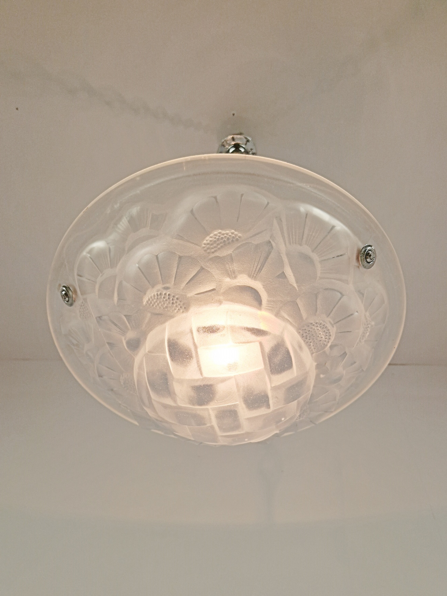 Verrerie D’art Degué | Frosted Art Deco Glass Plafonnier | France c.1930 | SOLD - Image 6