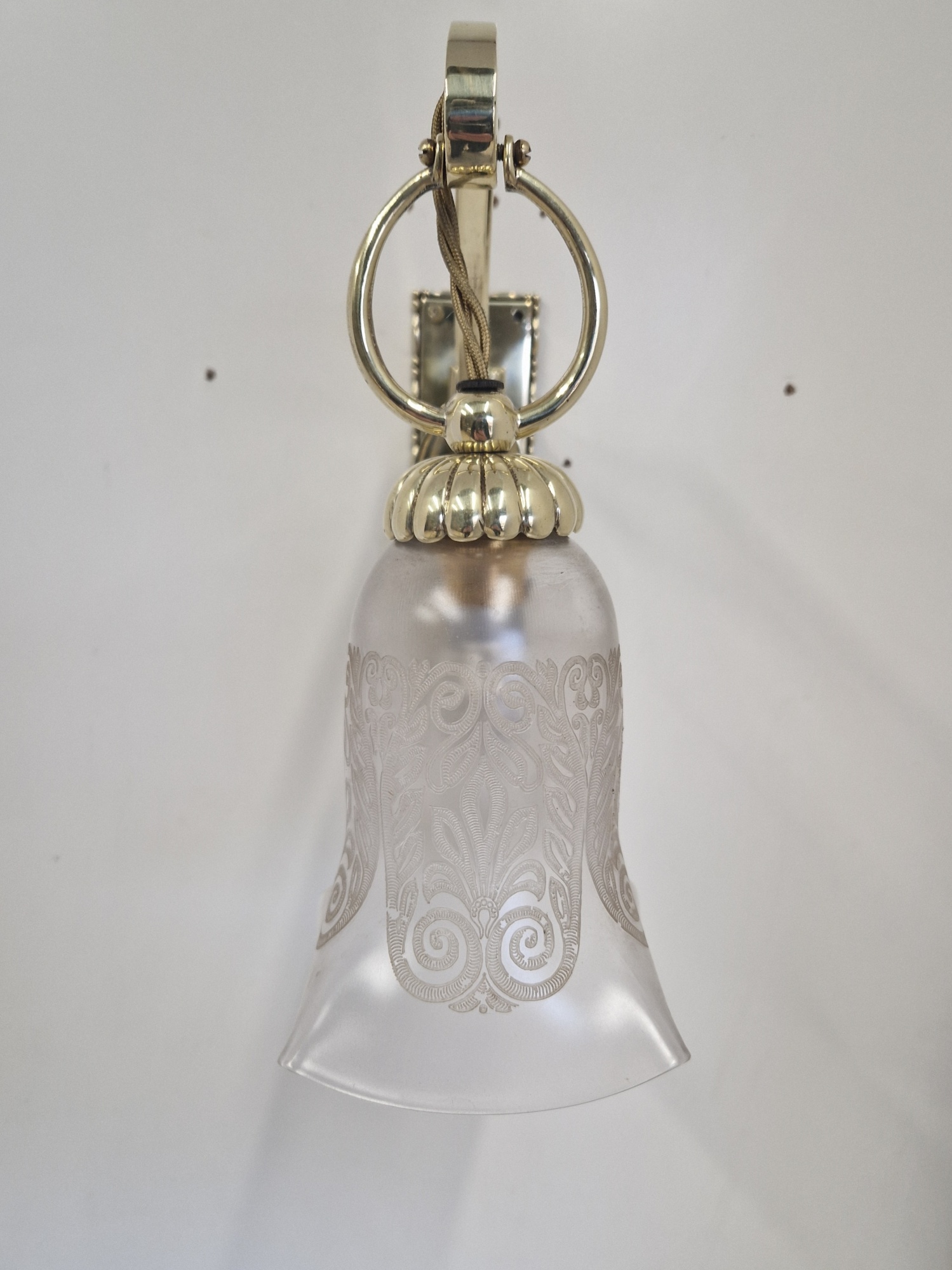 The General Electric Company (G.E.C) | 3 Traditional Edwardian Cast Brass Wall Lights | English c.1915-25 - Image 9