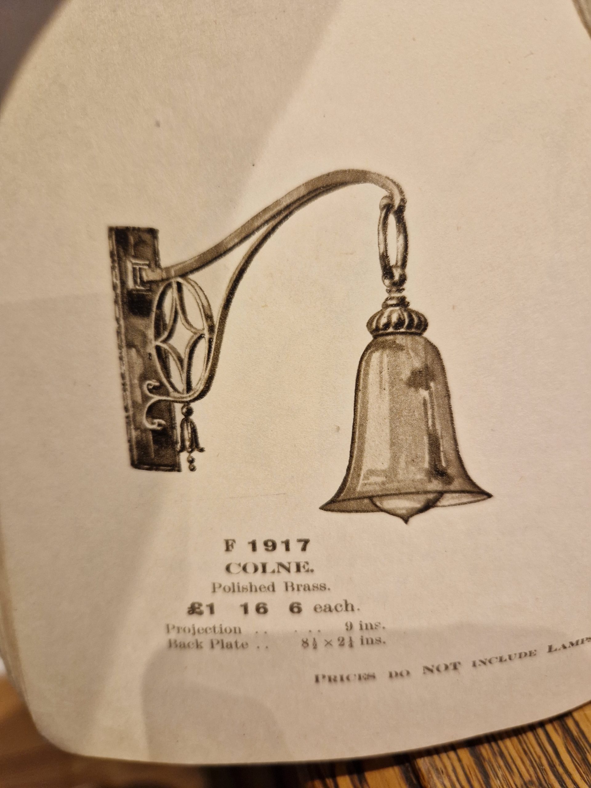 The General Electric Company (G.E.C) | 3 Traditional Edwardian Cast Brass Wall Lights | English c.1915-25 - Image 12