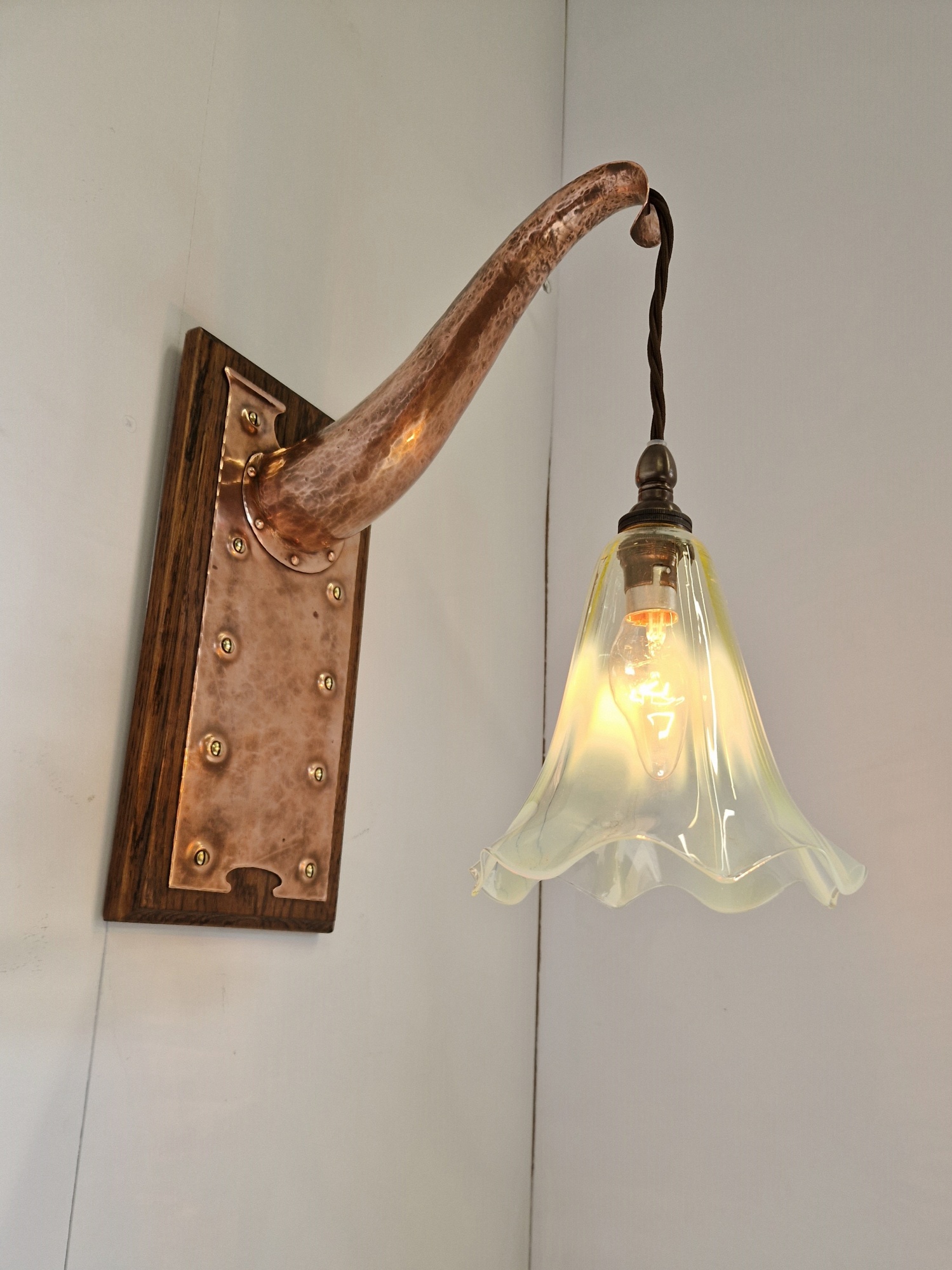 Style of Jesson Birkett & Co (Faulkner Bronze co.) | Arts & Crafts Wall Light | England c.1900 | SOLD - Image 6