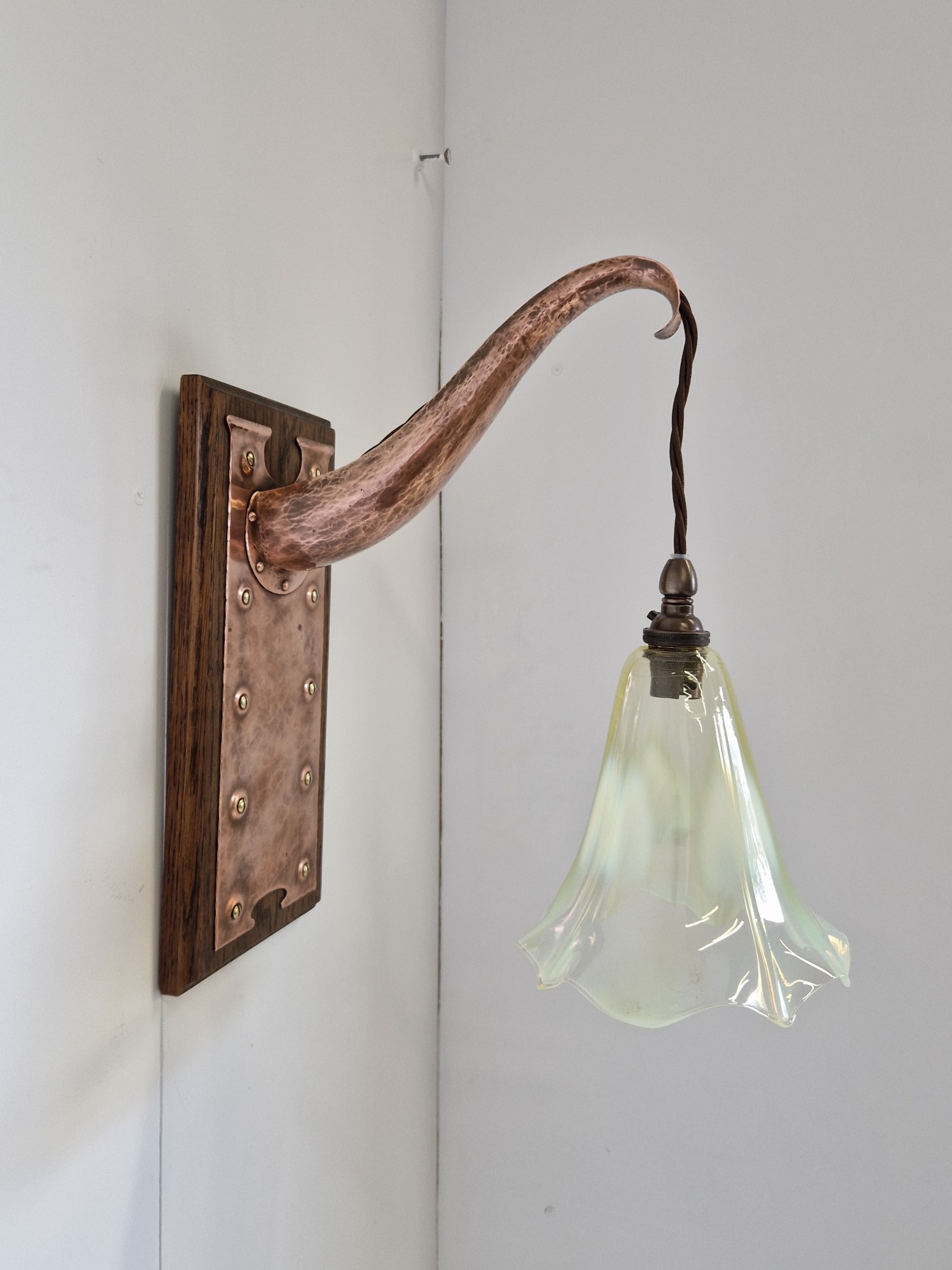 Style of Jesson Birkett & Co (Faulkner Bronze co.) | Arts & Crafts Wall Light | England c.1900 | SOLD - Image 7