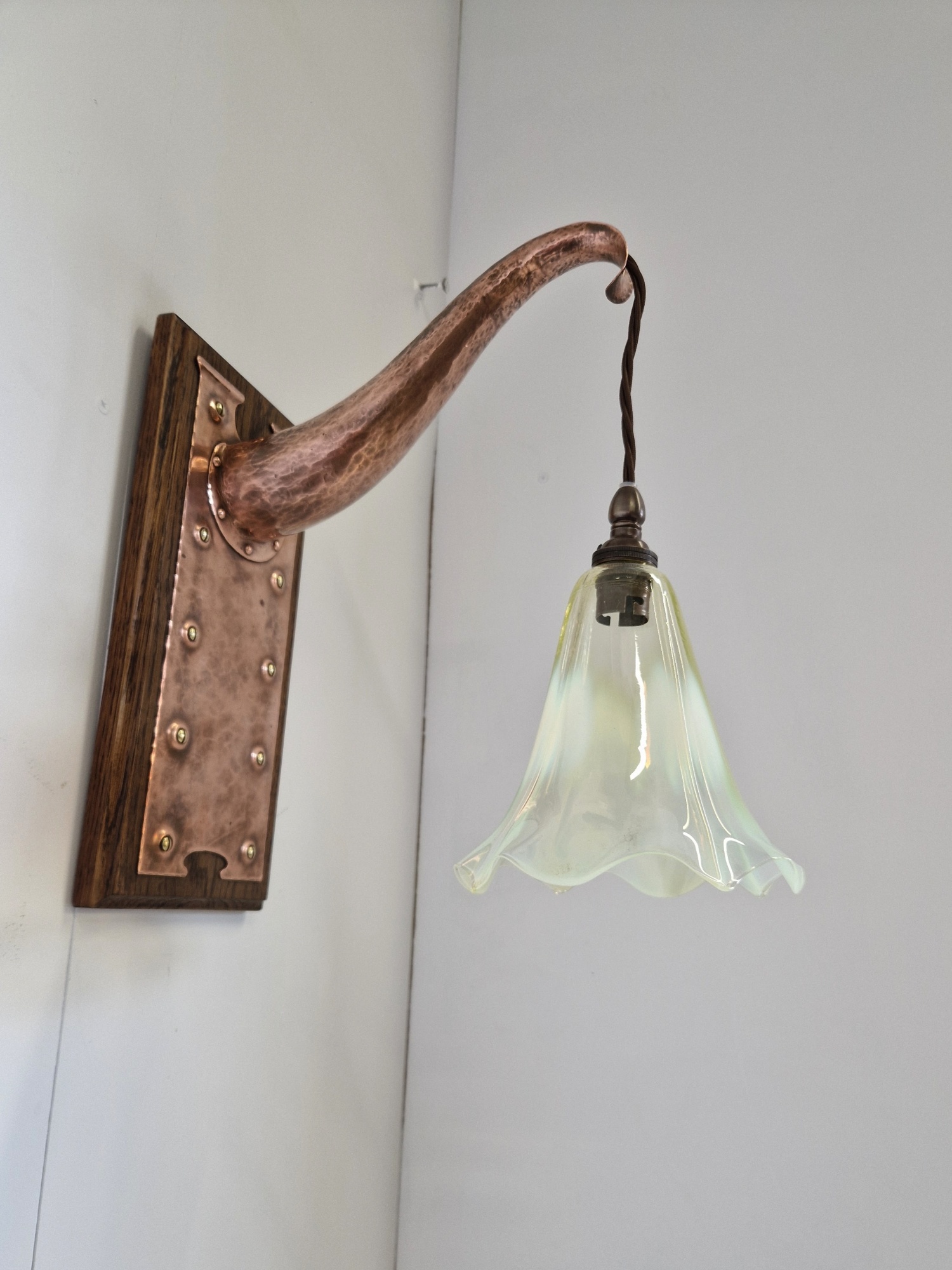 Style of Jesson Birkett & Co (Faulkner Bronze co.) | Arts & Crafts Wall Light | England c.1900 | SOLD - Image 9