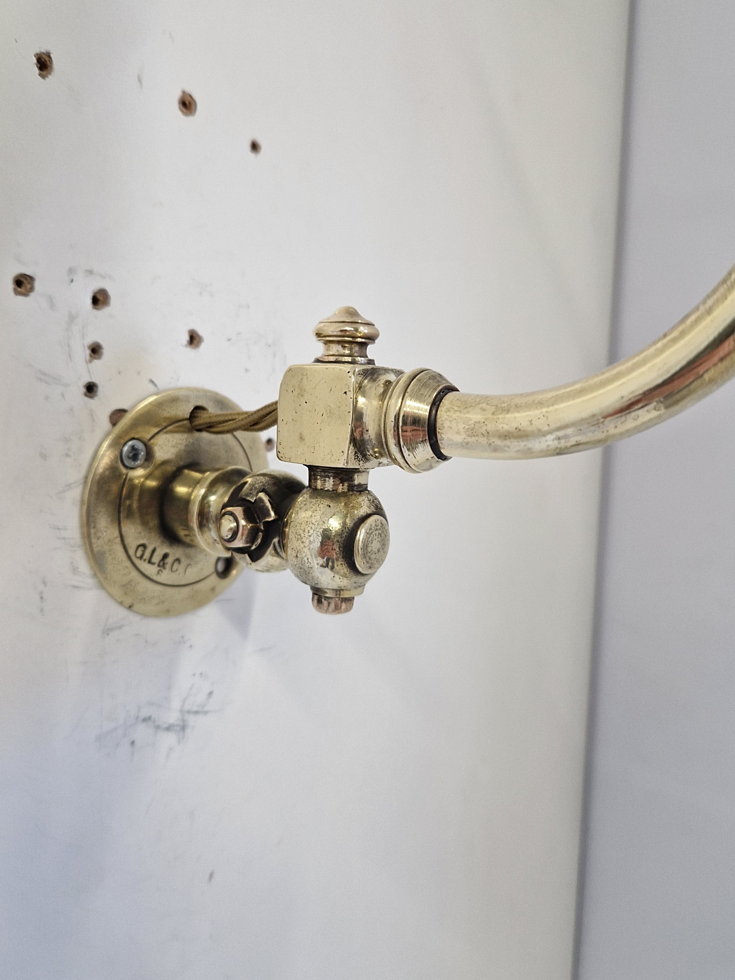 The Gas Light & Coke Company | 2 x Pairs (4) Swivel-Neck Gas Wall Lights | English C1910. - Image 7