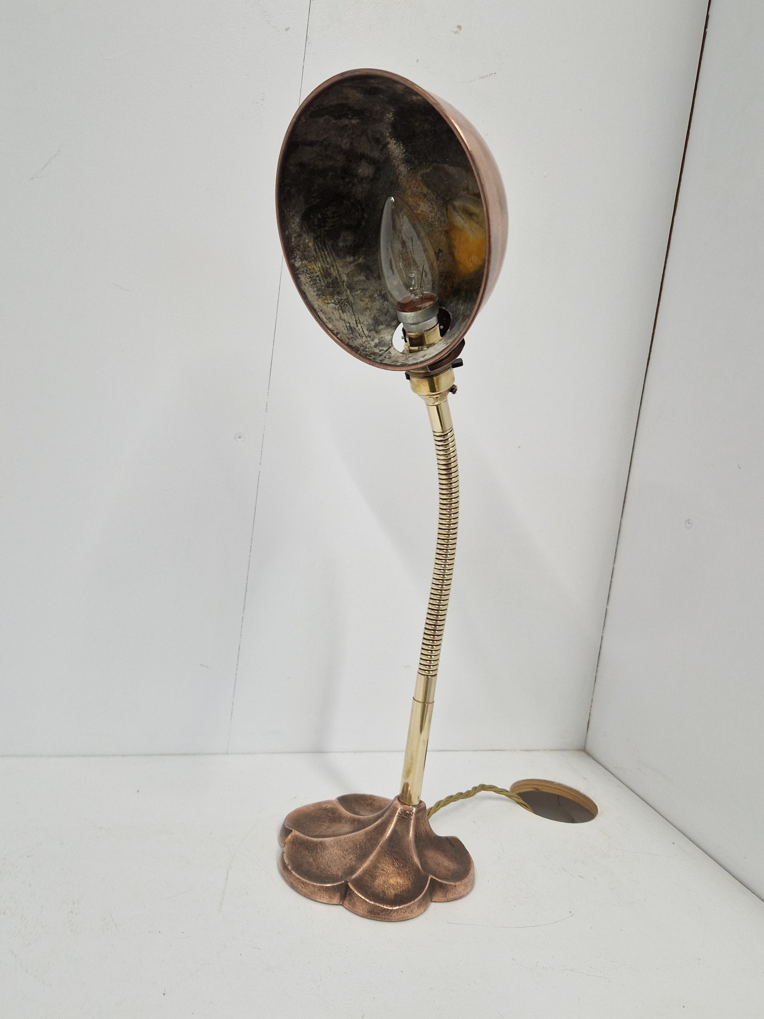 Unsigned | Copper & Brass "Clerk's" Desk Lamp | England c.1935 | SOLD - Image 5