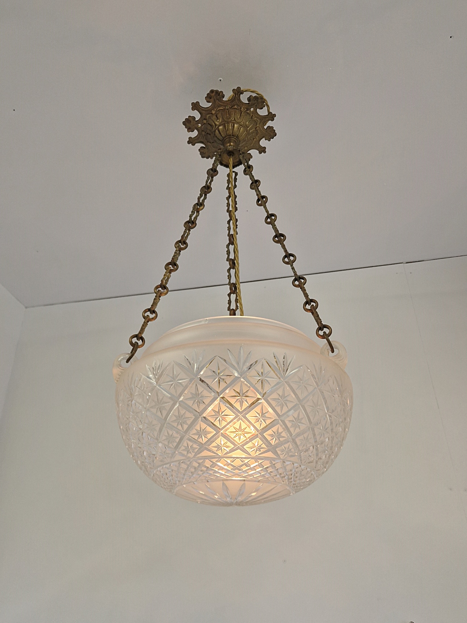 Unsigned | Rare Cut-Glass Plafonnier | England c.1905 - Image 4