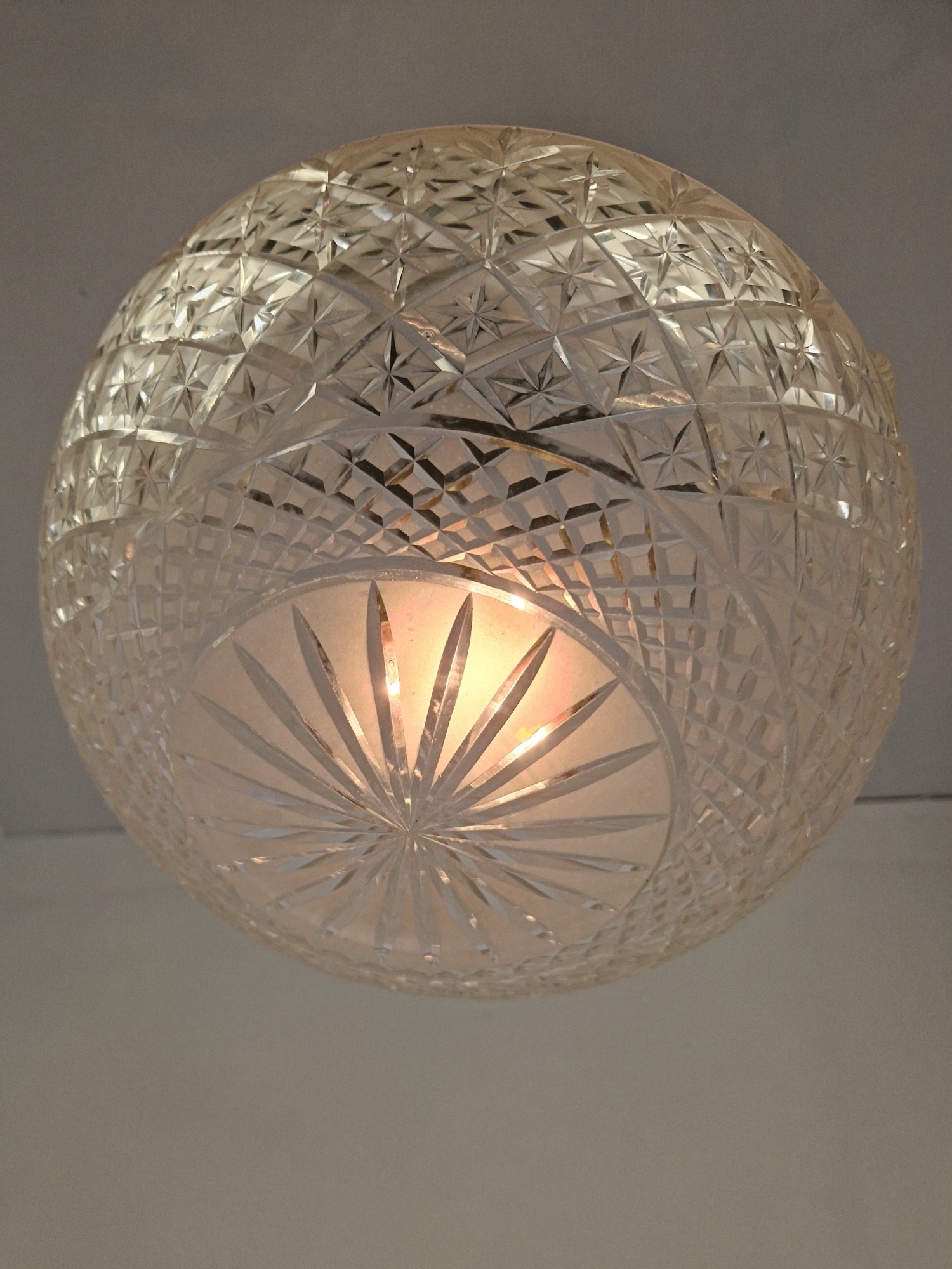 Unsigned | Rare Cut-Glass Plafonnier | England c.1905 - Image 6