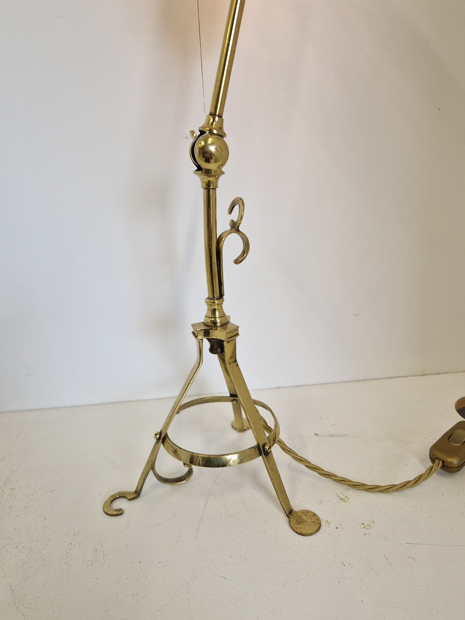 The General Electric Company (G.E.C) | Brass Arts & Crafts Multi-utility Lamp | England c.1905 | SOLD - Image 6