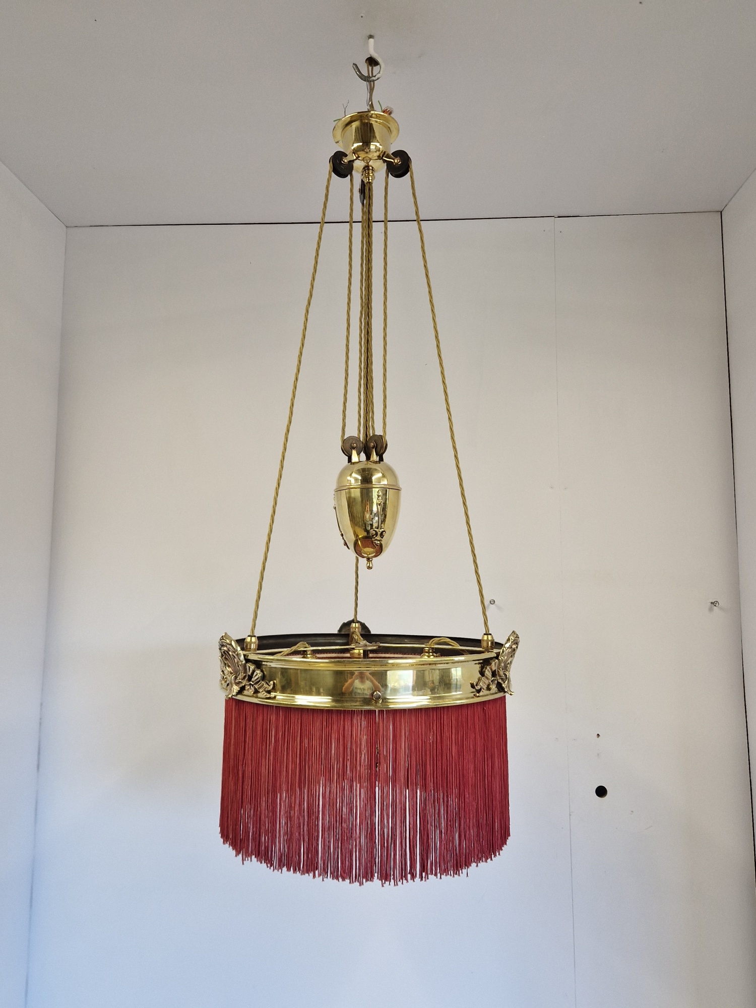 Unsigned | Traditional Circular Rise & Fall Chandelier | England c.1915 | SOLD - Image 3