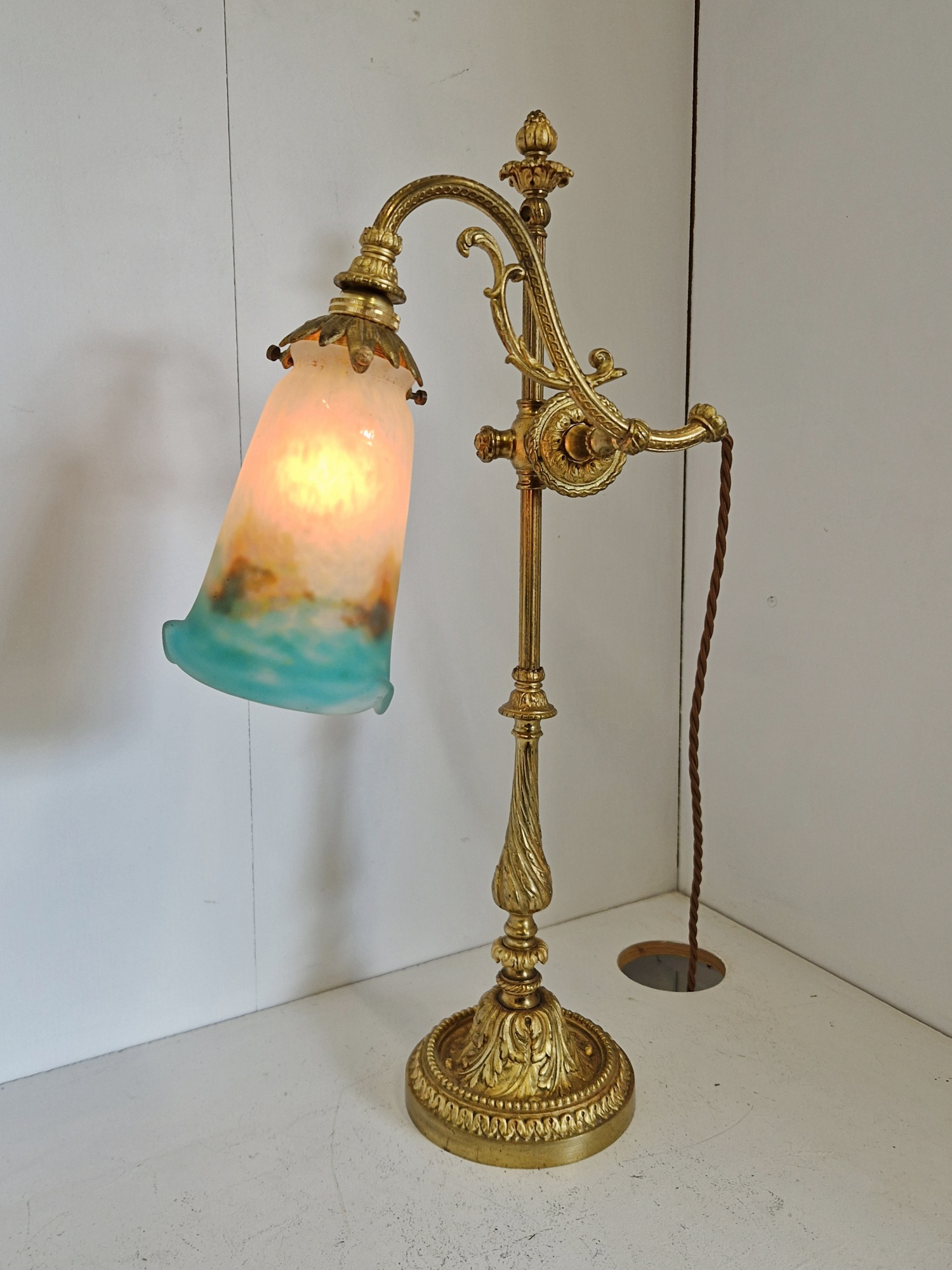 L'Universe F.D, Paris with Muller Frères, Luneville | Neo-Classical "Pump" Lamp | France c,1920 | SOLD - Image 6