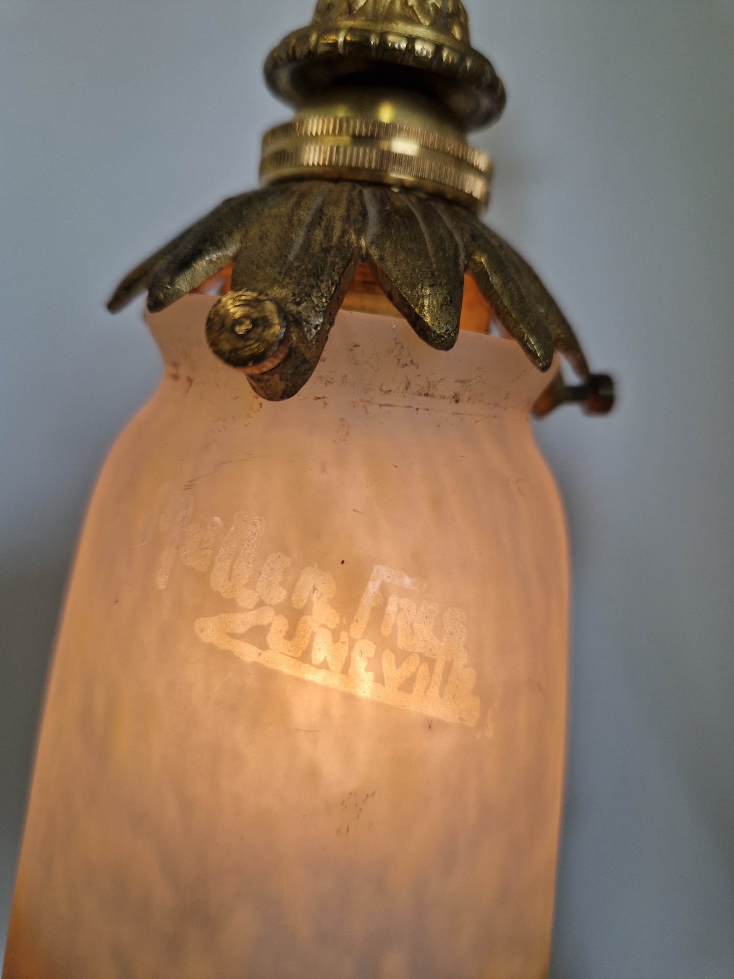 L'Universe F.D, Paris with Muller Frères, Luneville | Neo-Classical "Pump" Lamp | France c,1920 | SOLD - Image 7