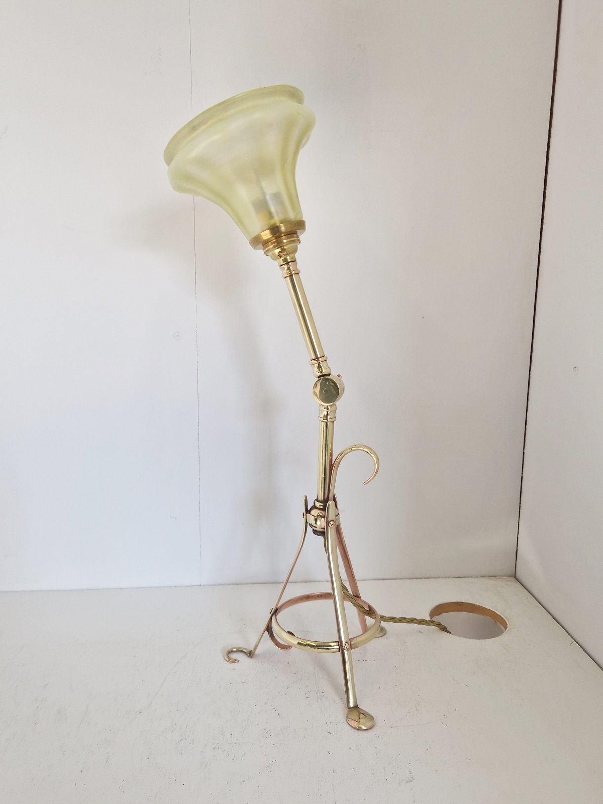 The General Electric Company (G.E.C) | Brass Arts & Crafts Multi-utility Lamp | England c.1922 | SOLD - Image 3