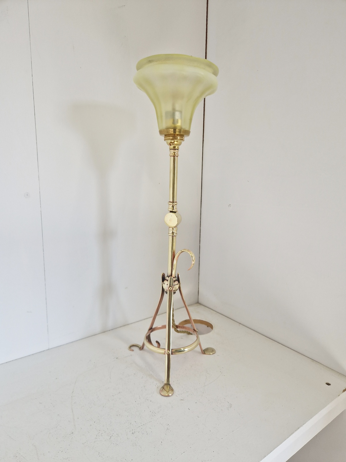 The General Electric Company (G.E.C) | Brass Arts & Crafts Multi-utility Lamp | England c.1922 | SOLD - Image 5