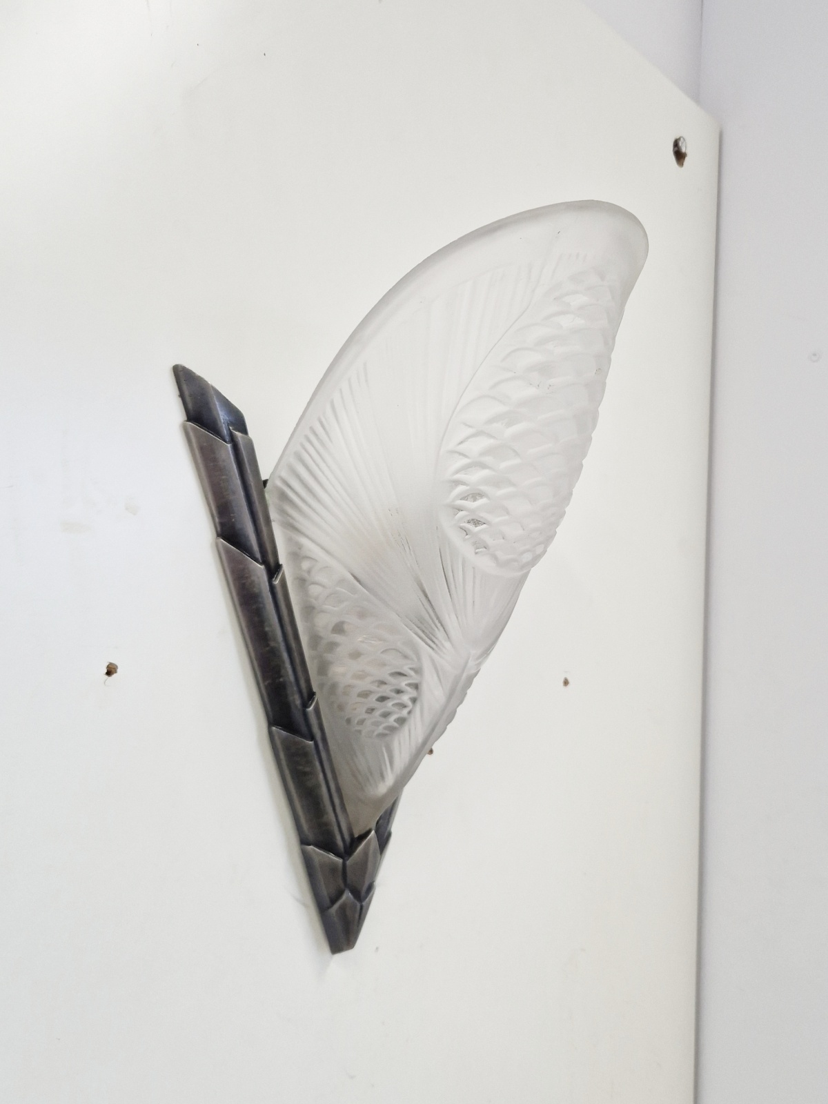 Verrerie D’art Degué | 2 Frosted Art Deco Wall lights | France c.1930 - Image 7