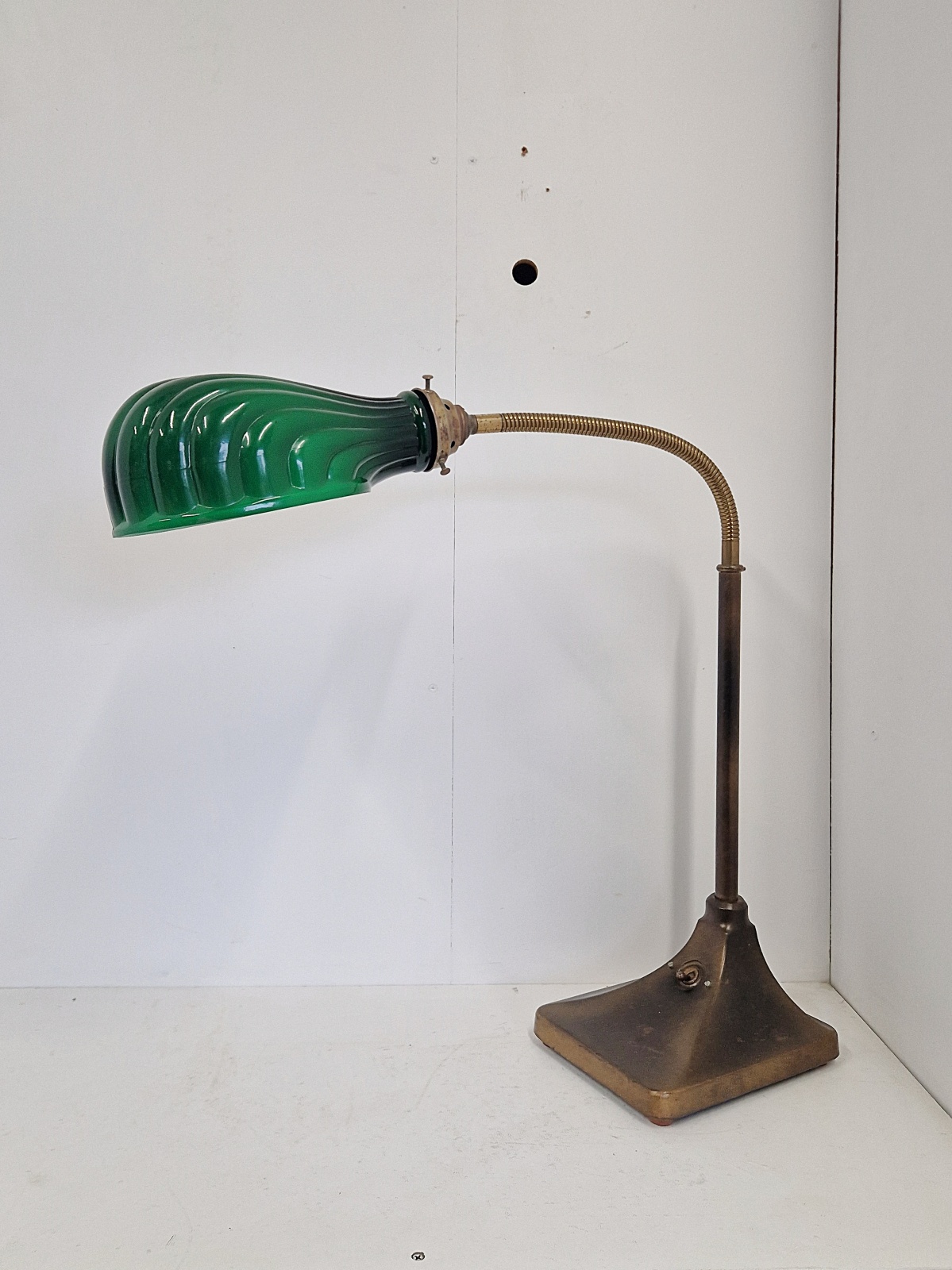 Unsigned | Large Banker's Desk Lamp | England 1910-20 | SOLD - Image 7