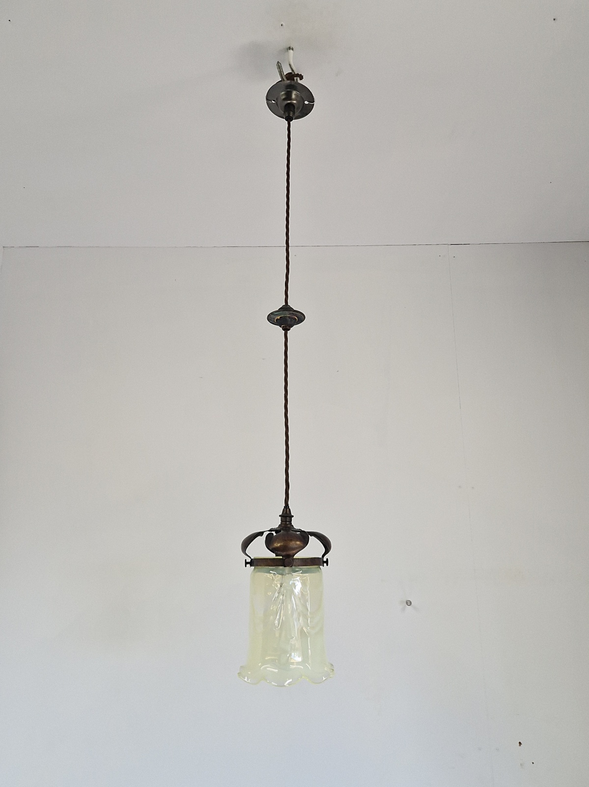 Cranmer & Cheshire, Birmingham | 2 Arts & Crafts Vaseline Glass Pendants | England c1905 - Image 3