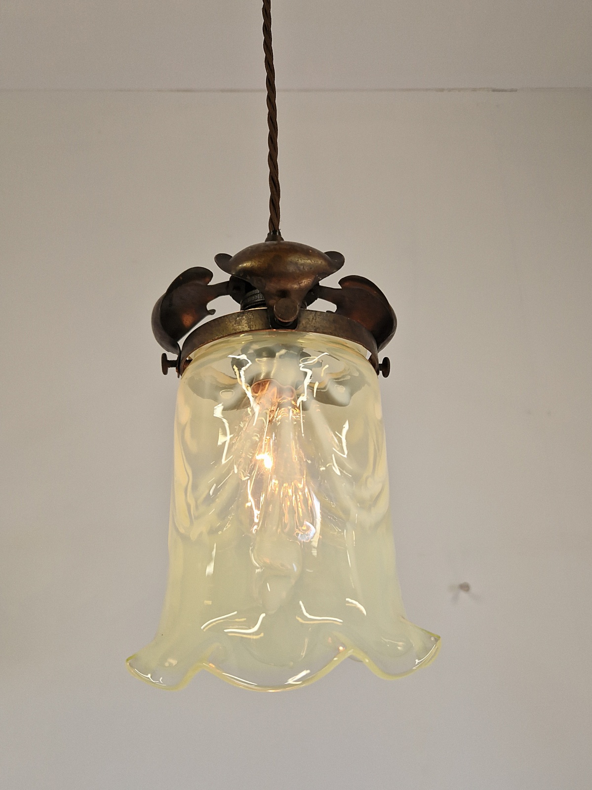 Cranmer & Cheshire, Birmingham | 2 Arts & Crafts Vaseline Glass Pendants | England c1905 - Image 6