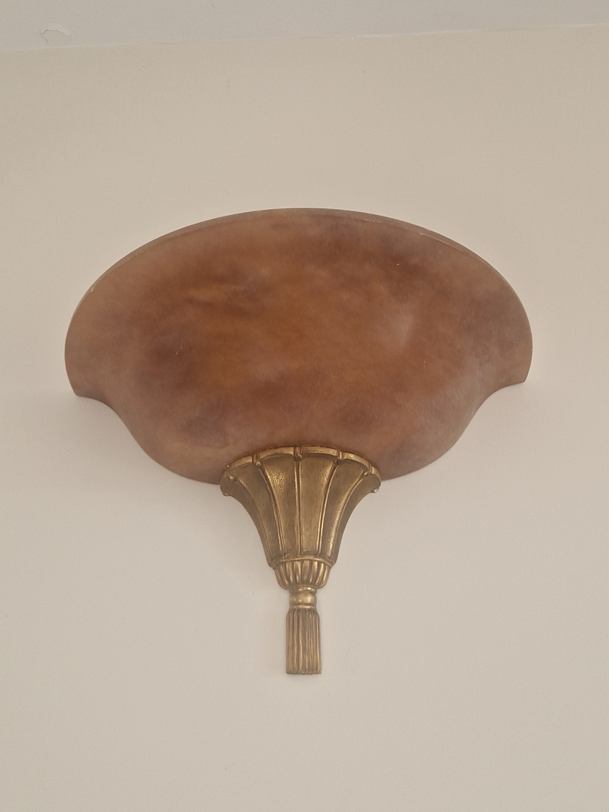 Unsigned | 2 Art Deco Alabaster Wall Lights | France c.1925 - Image 5