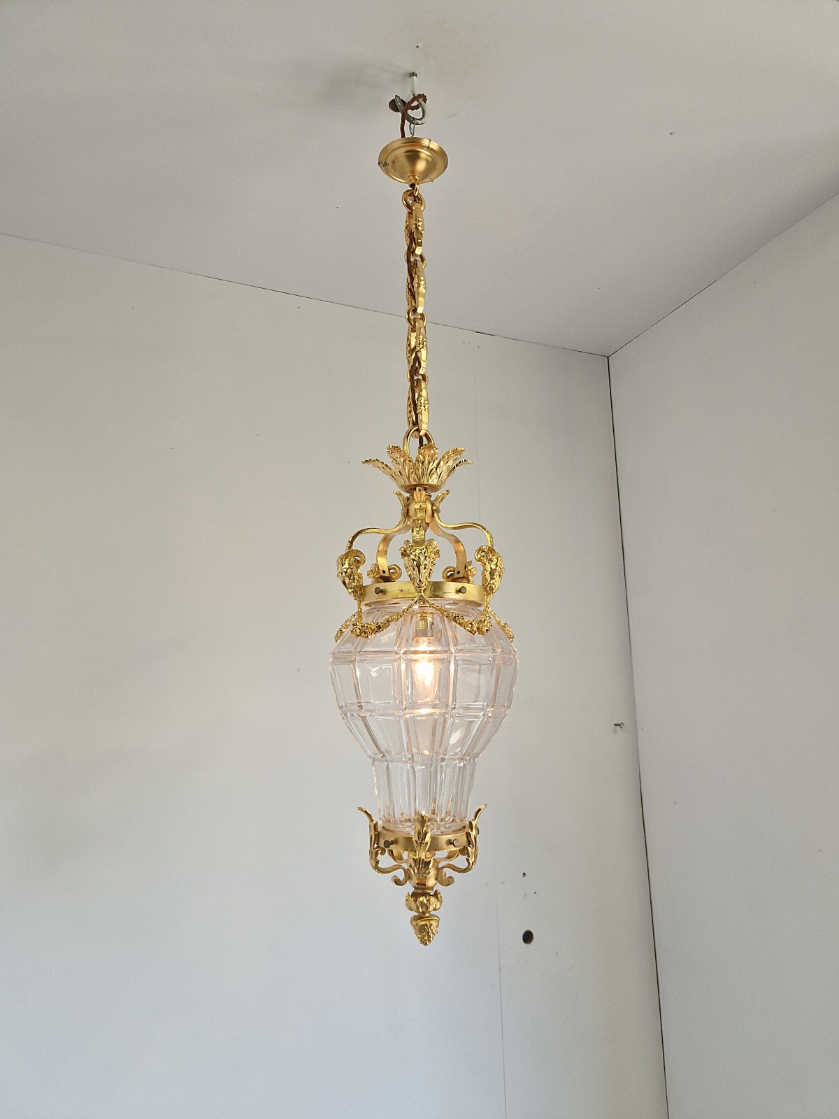 Attributed Escaré & Danelle | Large Gilded "Versailles" Prism Lantern | England Early c.20th - Image 2