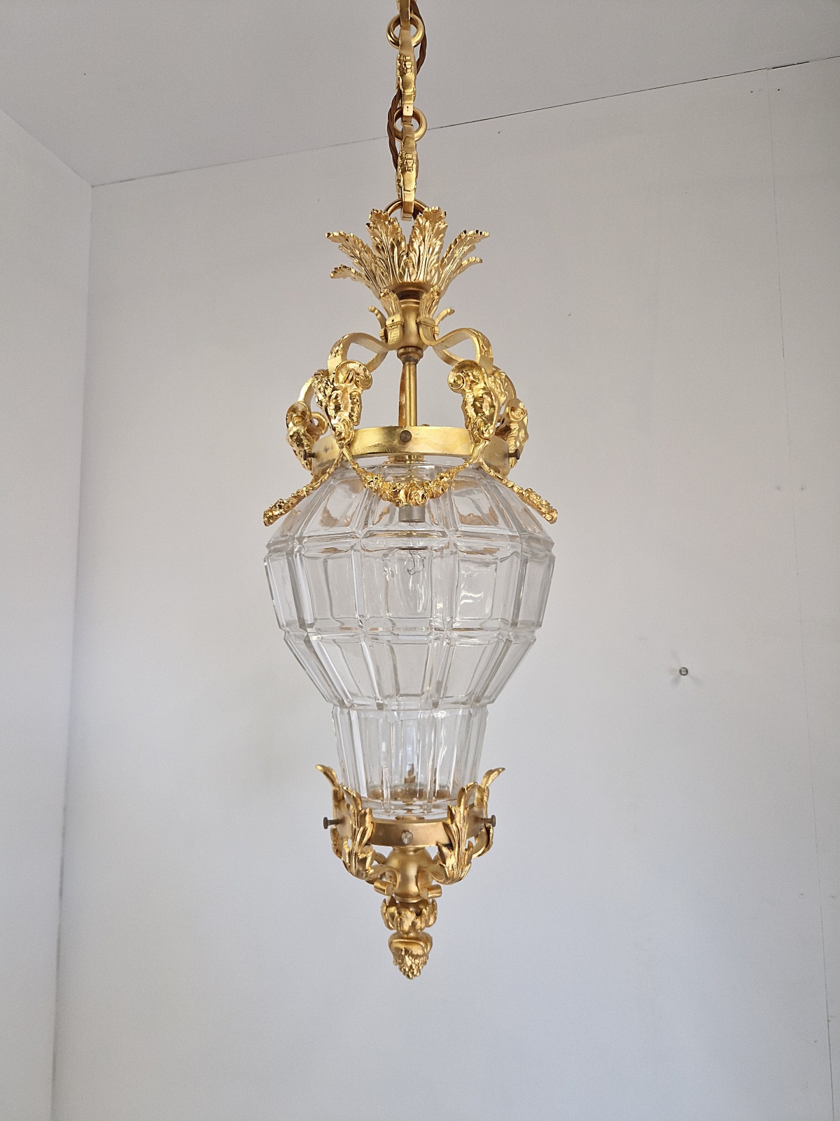 Attributed Escaré & Danelle | Large Gilded "Versailles" Prism Lantern | England Early c.20th - Image 7