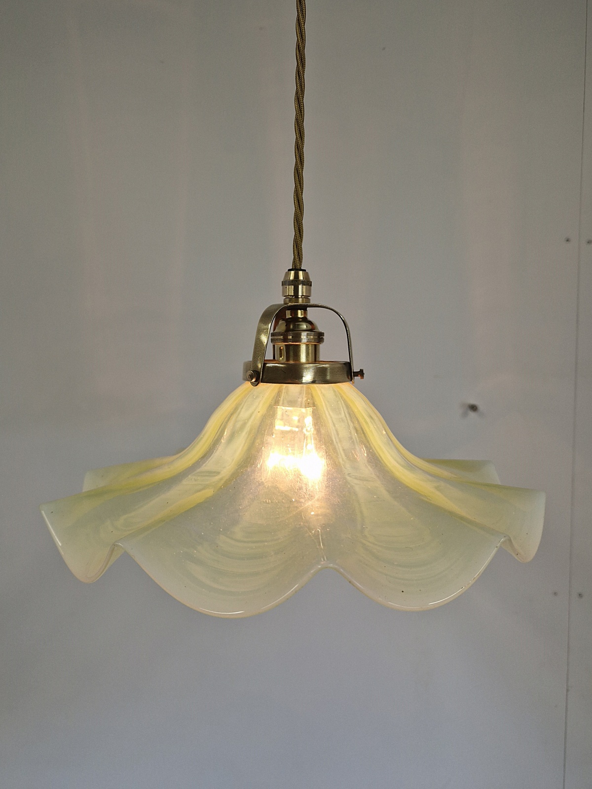 Unsigned | Vaseline-glass Coolie Pendant | France c.1915 - Image 6