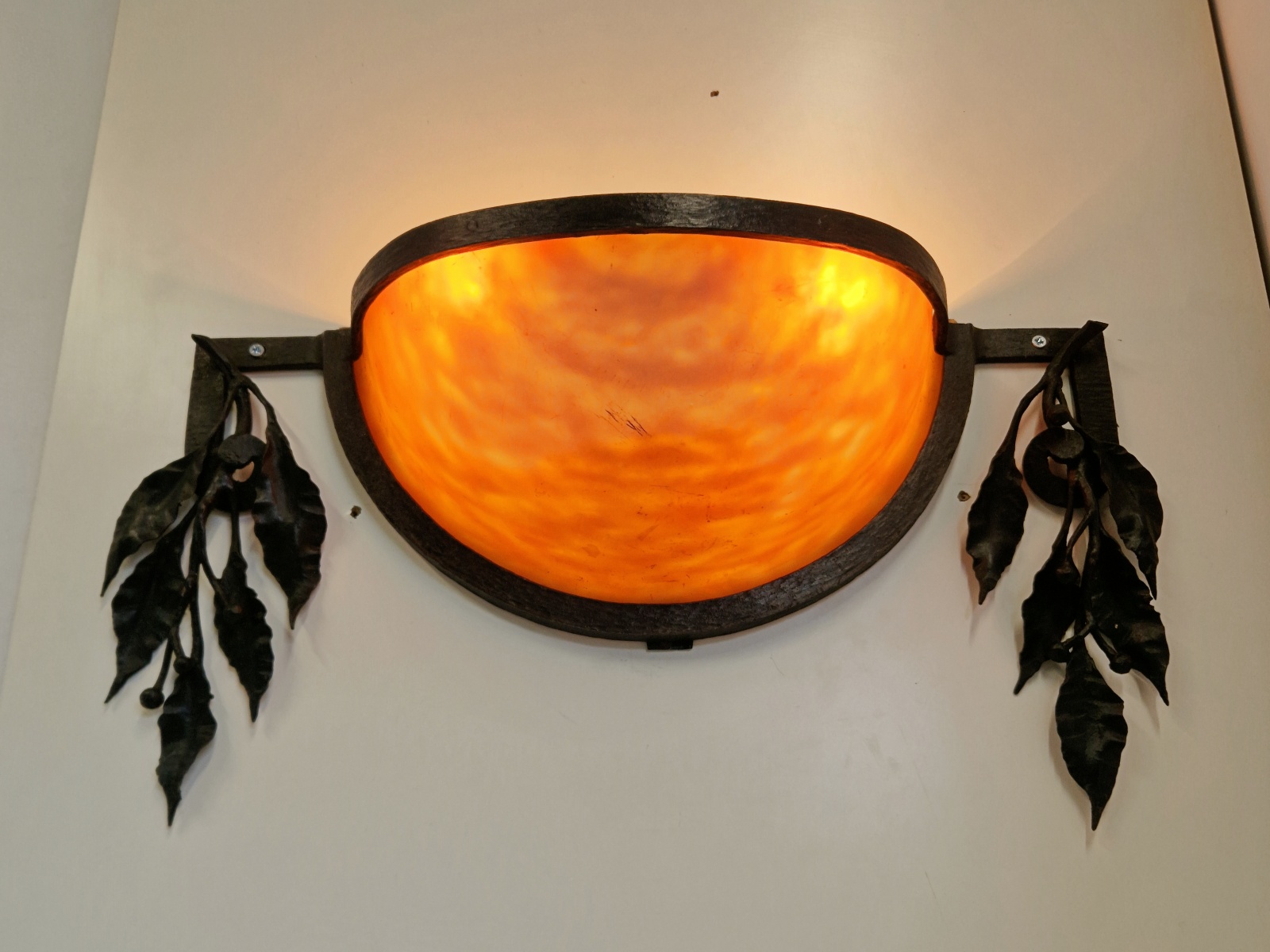 Daum Frères, Nancy | 2 Wrought-Iron & Pate-de-verre Wall Lights | France c.1925 - Image 4