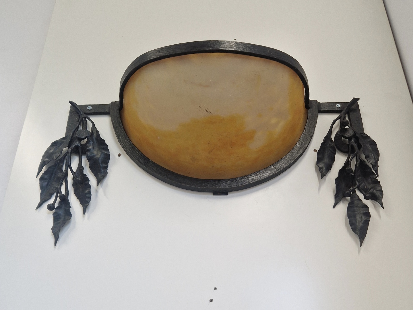 Daum Frères, Nancy | 2 Wrought-Iron & Pate-de-verre Wall Lights | France c.1925 - Image 5