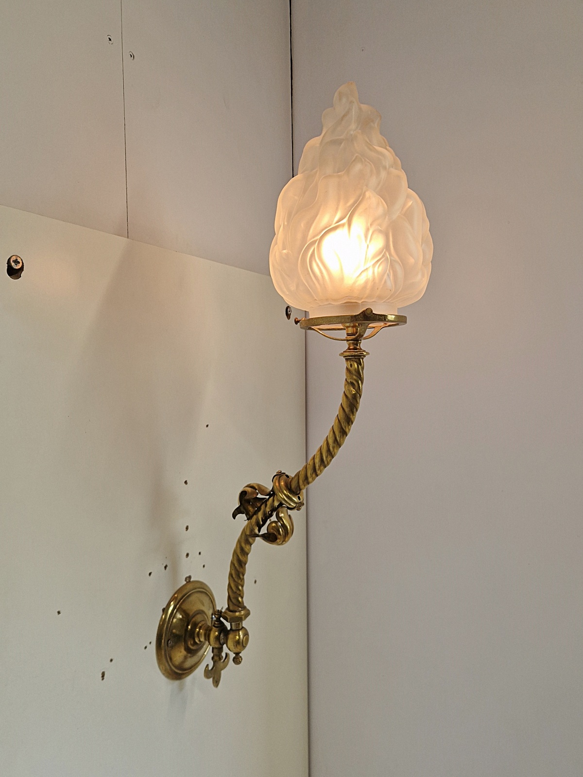 Unsigned | 2 Large Neoclassical "Torchere" Wall Lights | England c.1900 | SOLD - Image 2