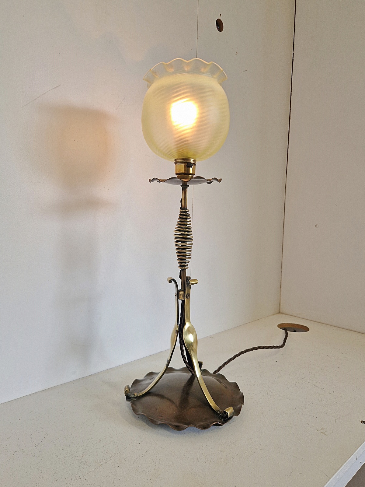 Style of The Birmingham Guild of Handicraft | Copper Arts & Crafts Table Lamp | England c.1900 - Image 6