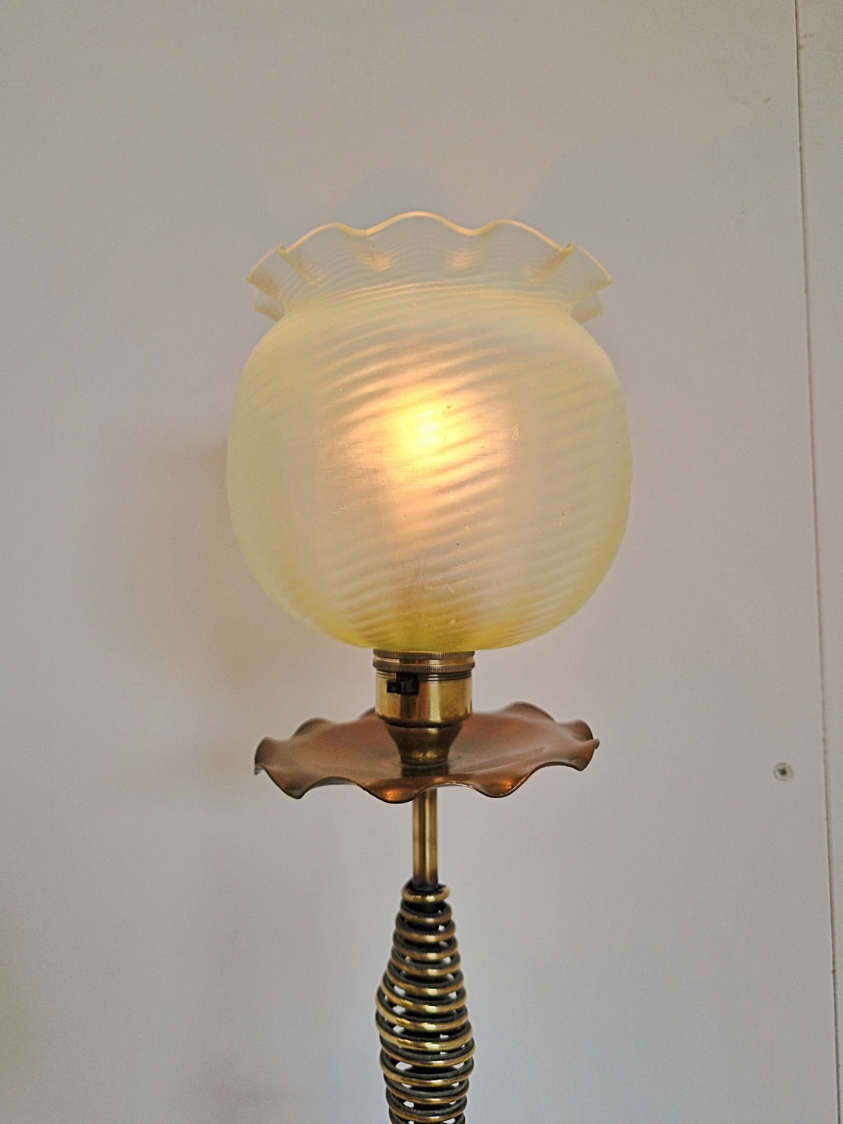 Style of The Birmingham Guild of Handicraft | Copper Arts & Crafts Table Lamp | England c.1900 - Image 8