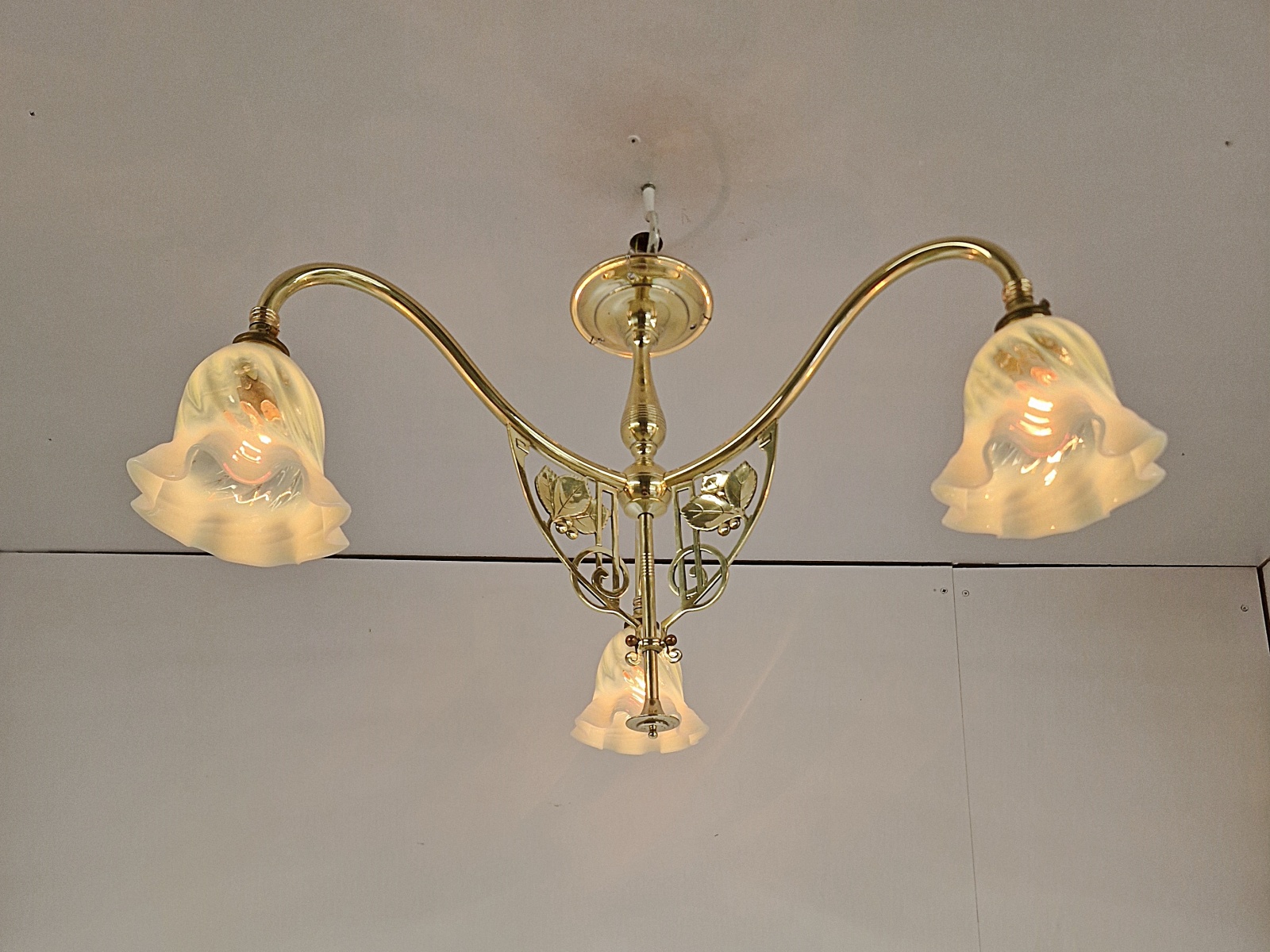 Style of Meynell & Sons, Wolverhampton | Small Art Nouveau 3 Branch Ceiling Light | England c.1910 | SOLD - Image 4