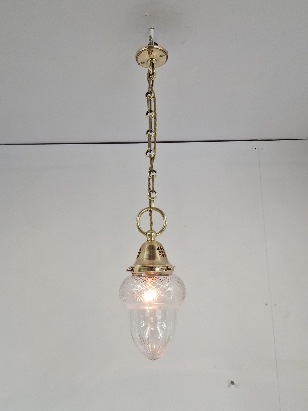 Unsigned | Cut-glass "Pineapple" Pendant Lampshade | England c.1905 | SOLD - Image 2