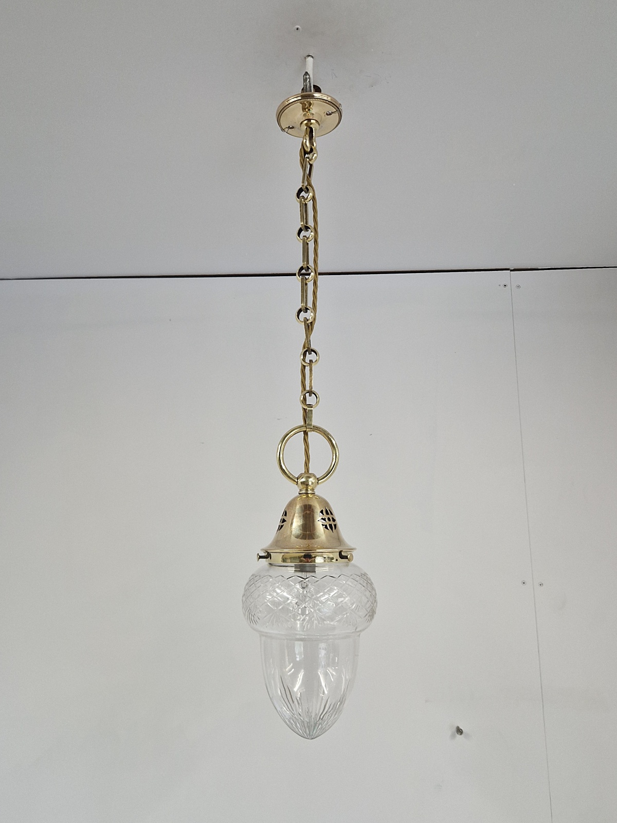 Unsigned | Cut-glass "Pineapple" Pendant Lampshade | England c.1905 | SOLD - Image 3