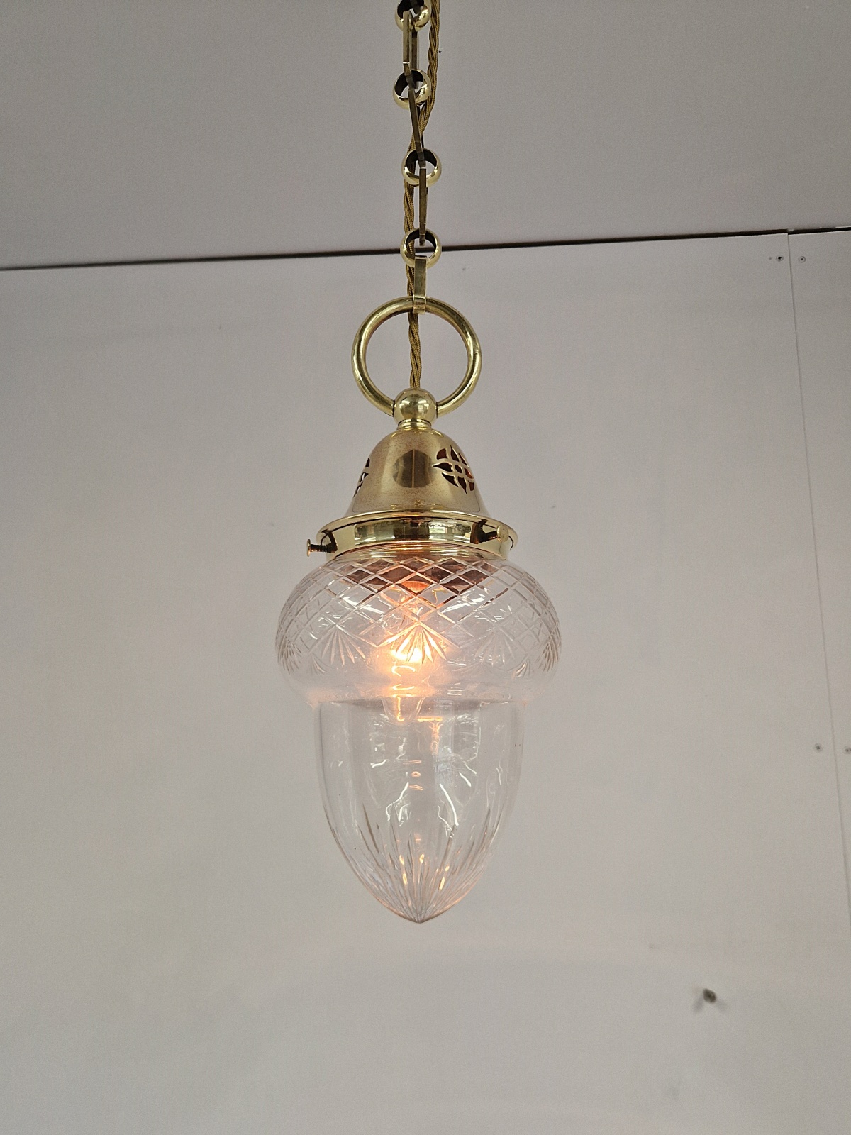 Unsigned | Cut-glass "Pineapple" Pendant Lampshade | England c.1905 | SOLD - Image 6