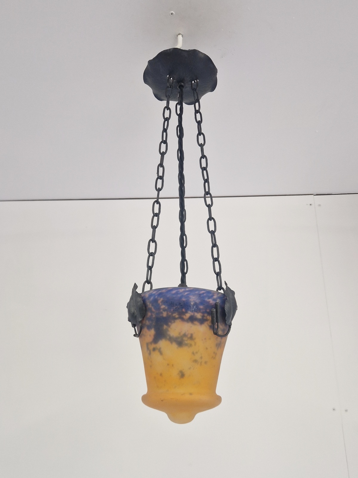 Muller Frères, Luneville | Wrought-iron & Pate-de-verre Lantern | France c.1925 - Image 3