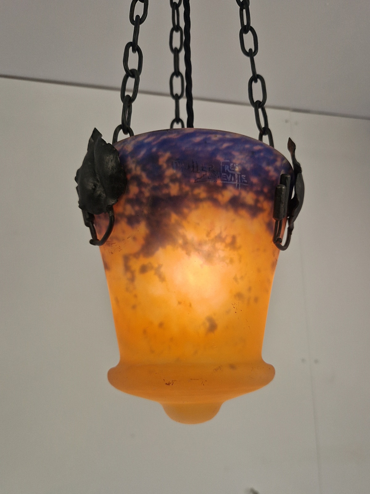 Muller Frères, Luneville | Wrought-iron & Pate-de-verre Lantern | France c.1925 - Image 6