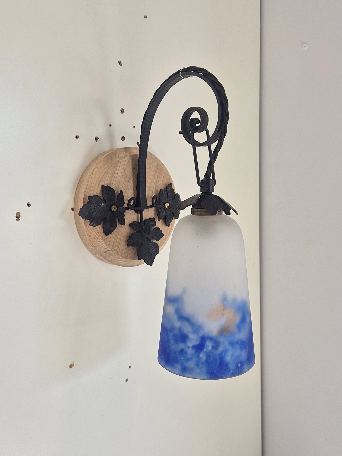 Grandes Verreries de Croismare | 3 Pate-de-verre Wall Lights | France c.1930 - Image 3