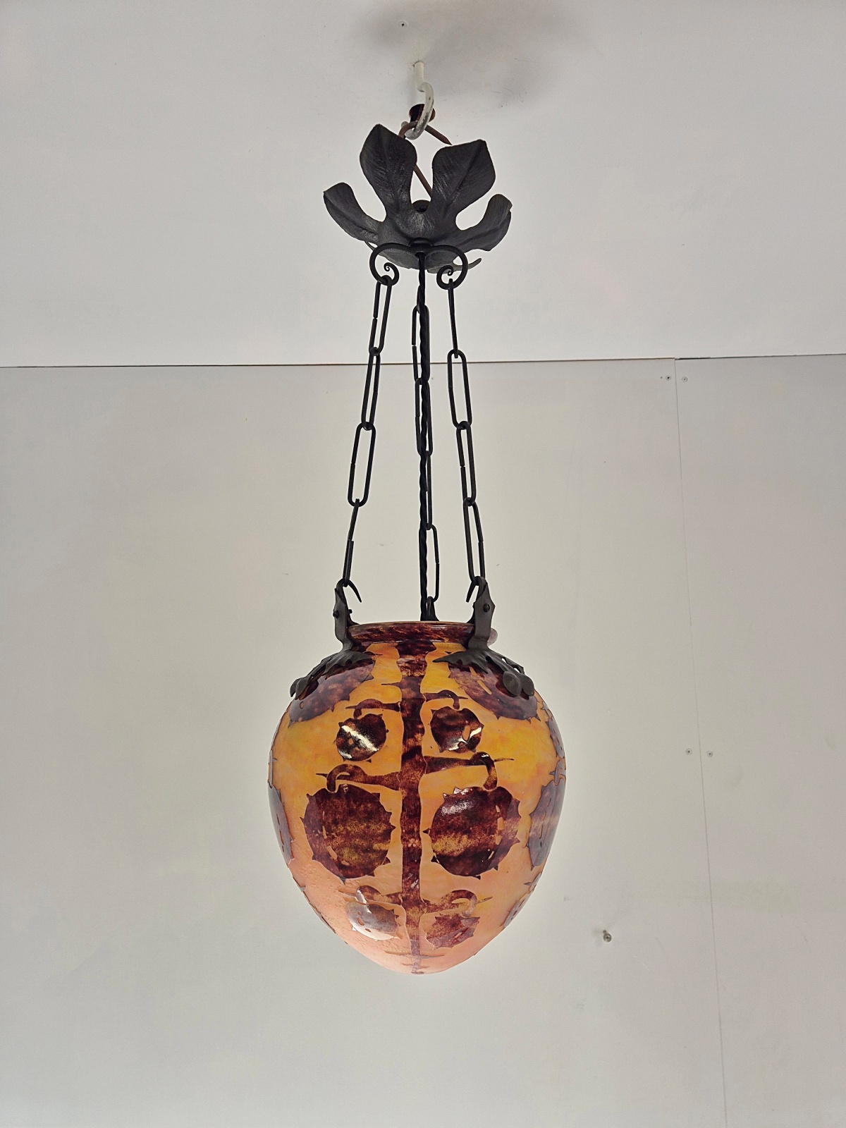 Le Verre Français (Verreries Schneider) | "Les Marrons" Cameo-glass Lantern | France c.1925 - Image 3