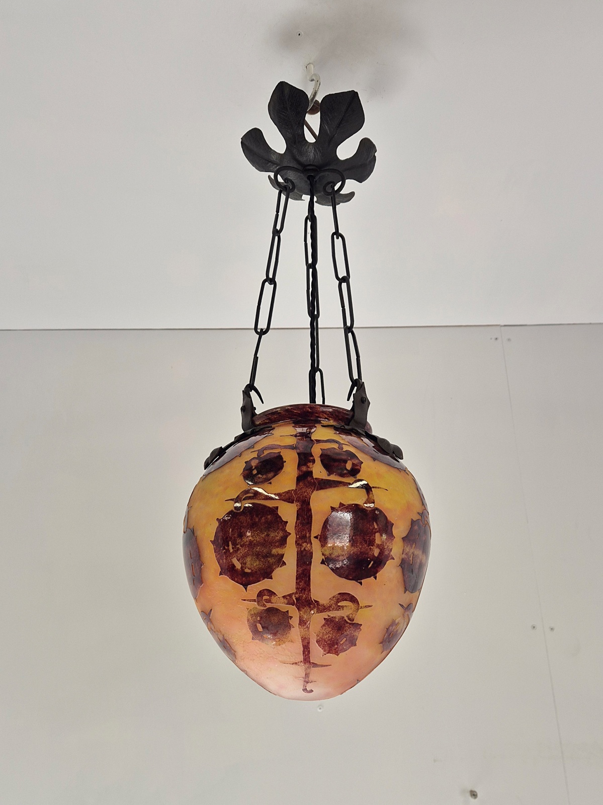 Le Verre Français (Verreries Schneider) | "Les Marrons" Cameo-glass Lantern | France c.1925 - Image 5